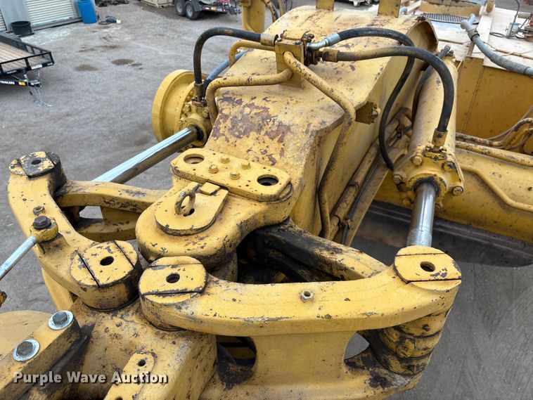 image for item EM5059 1977 Caterpillar 631D water wagon