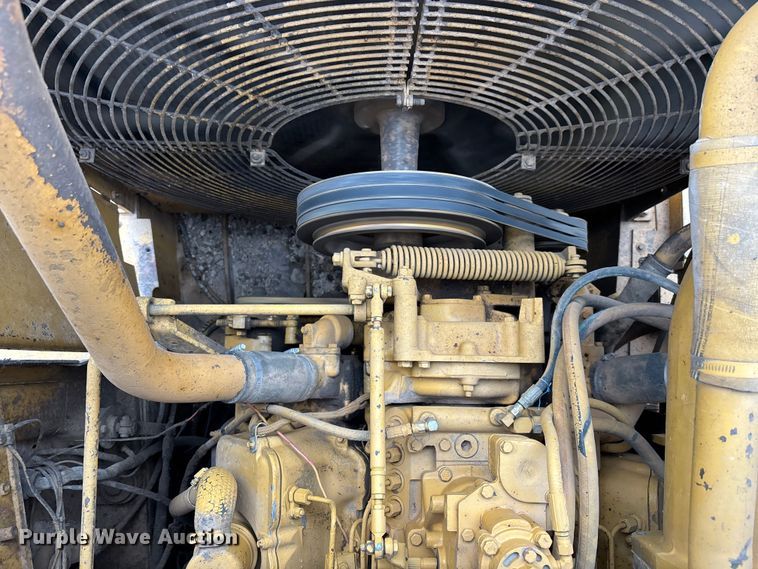 image for item EM5059 1977 Caterpillar 631D water wagon