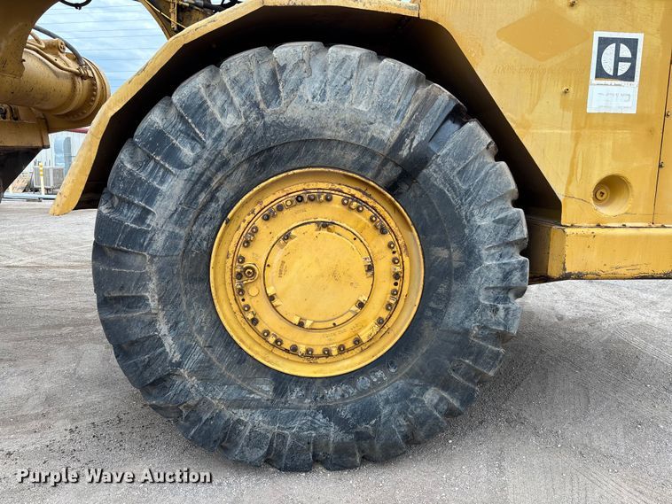 image for item EM5059 1977 Caterpillar 631D water wagon