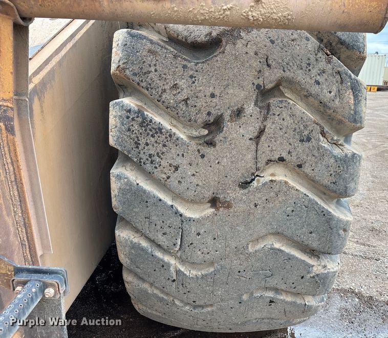 image for item EM5059 1977 Caterpillar 631D water wagon