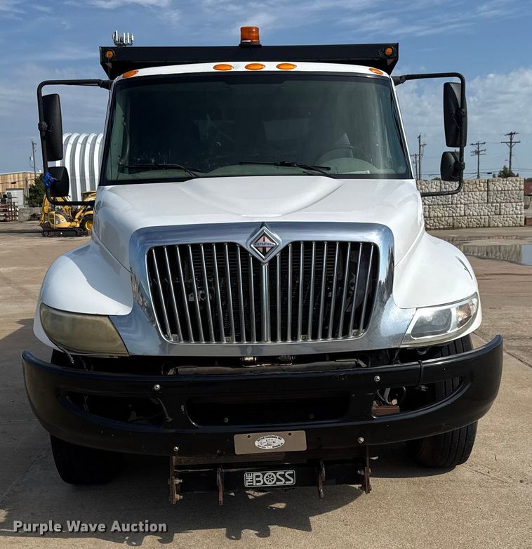 image for item EM8094 2005 International 4300 SBA 4x2 dump truck