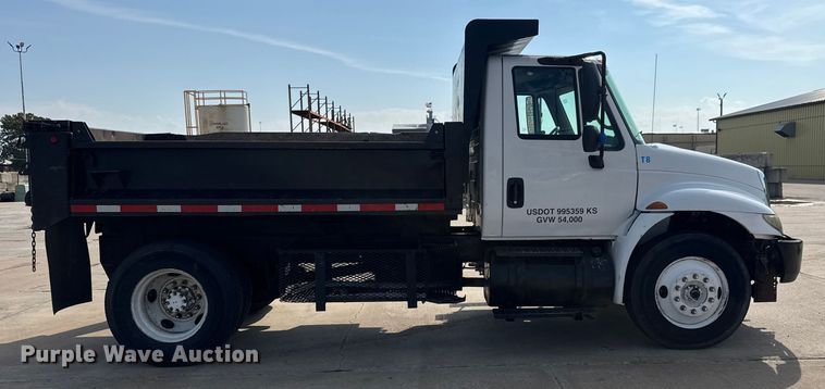 image for item EM8094 2005 International 4300 SBA 4x2 dump truck