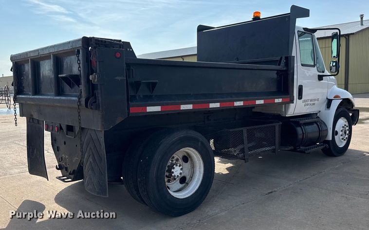 image for item EM8094 2005 International 4300 SBA 4x2 dump truck