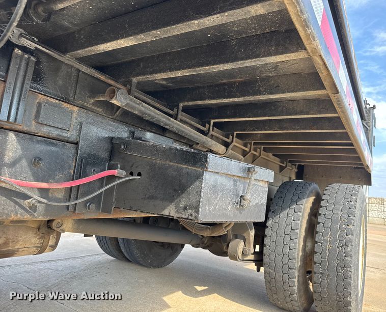 image for item EM8094 2005 International 4300 SBA 4x2 dump truck