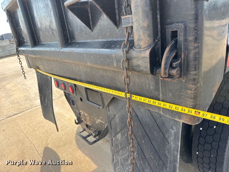 image for item EM8094 2005 International 4300 SBA 4x2 dump truck