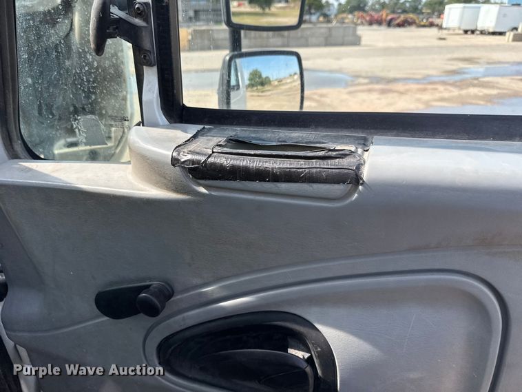 image for item EM8094 2005 International 4300 SBA 4x2 dump truck