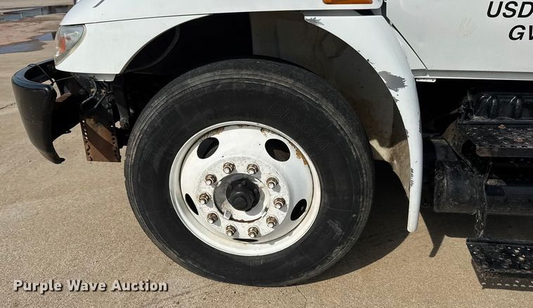 image for item EM8094 2005 International 4300 SBA 4x2 dump truck