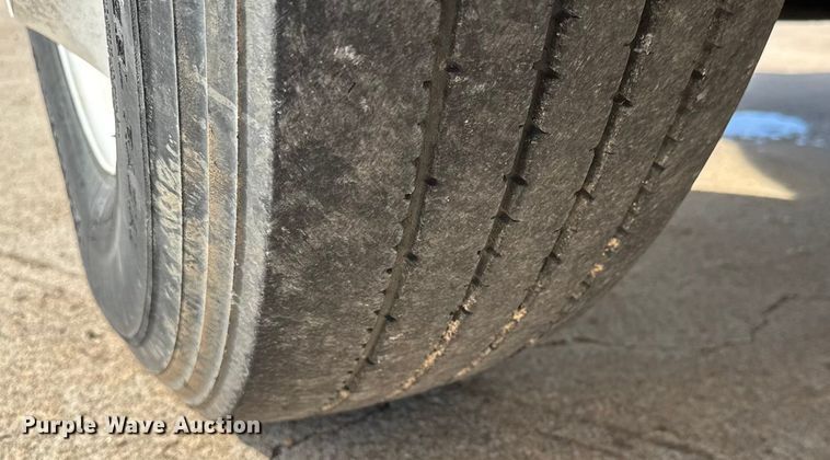 image for item EM8094 2005 International 4300 SBA 4x2 dump truck