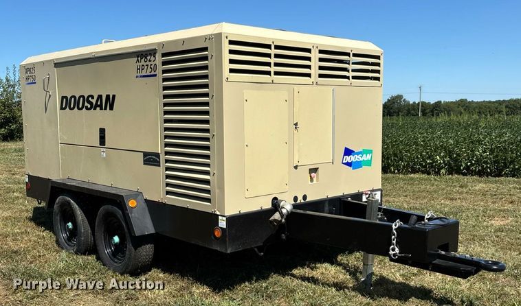 image for item EN3631 2021 Doosan XP825 HP750 air compressor