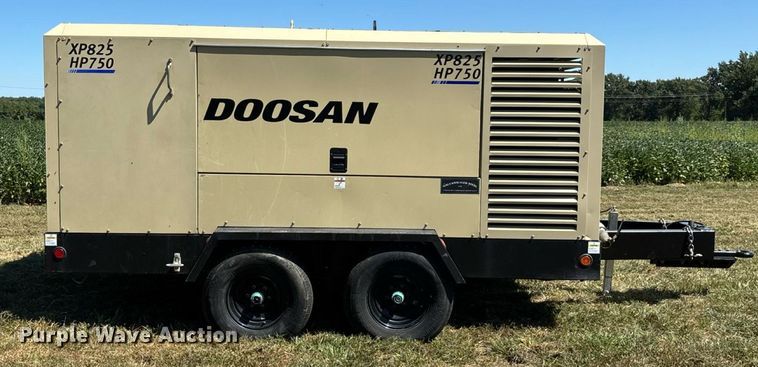 image for item EN3631 2021 Doosan XP825 HP750 air compressor