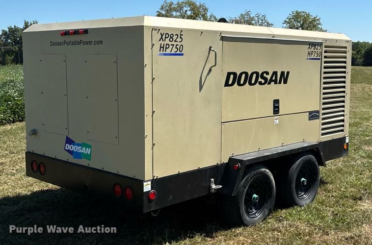 image for item EN3631 2021 Doosan XP825 HP750 air compressor