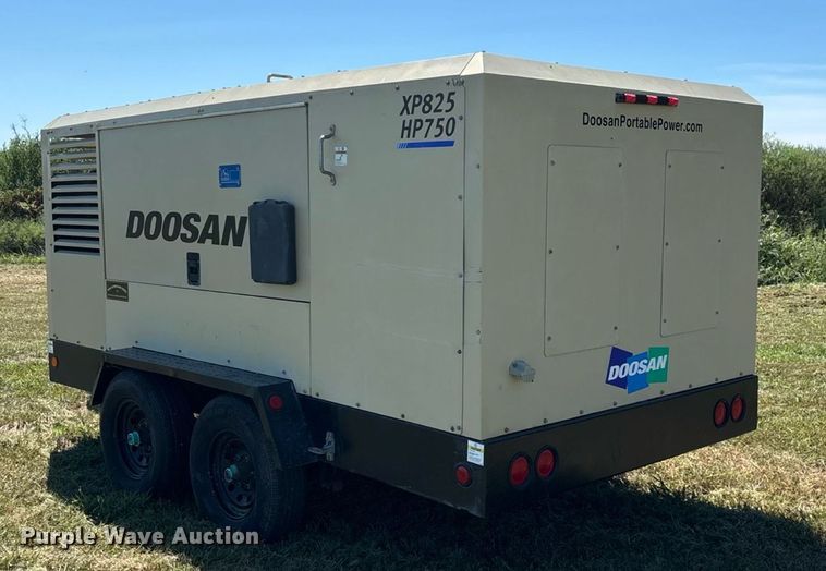 image for item EN3631 2021 Doosan XP825 HP750 air compressor