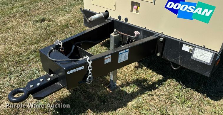 image for item EN3631 2021 Doosan XP825 HP750 air compressor