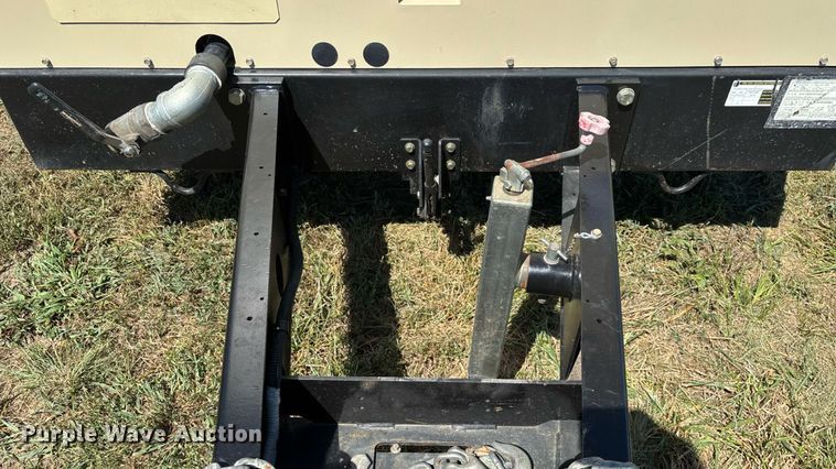 image for item EN3631 2021 Doosan XP825 HP750 air compressor