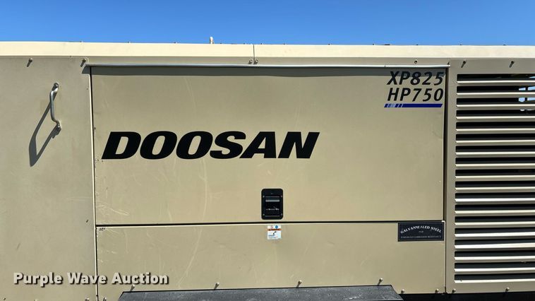 image for item EN3631 2021 Doosan XP825 HP750 air compressor