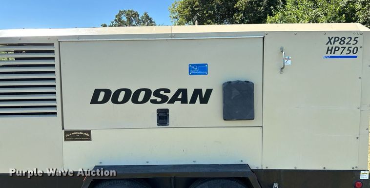 image for item EN3631 2021 Doosan XP825 HP750 air compressor