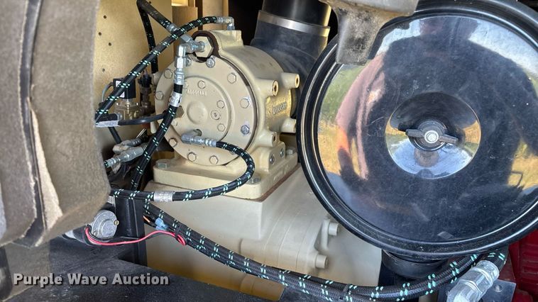 image for item EN3631 2021 Doosan XP825 HP750 air compressor