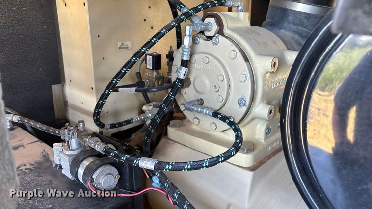 image for item EN3631 2021 Doosan XP825 HP750 air compressor
