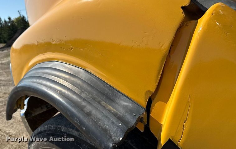 image for item EN3969 2004 Sterling L9500 Series dump truck