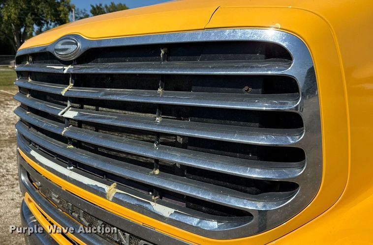 image for item EN3969 2004 Sterling L9500 Series dump truck