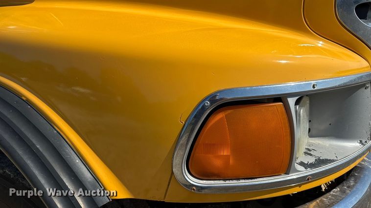 image for item EN3969 2004 Sterling L9500 Series dump truck