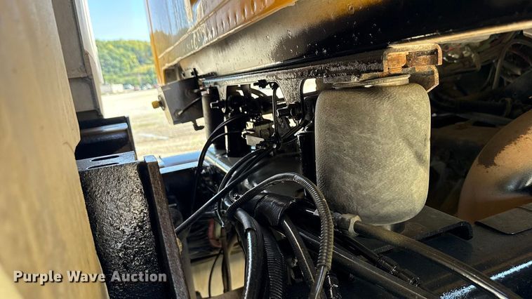 image for item EN3969 2004 Sterling L9500 Series dump truck