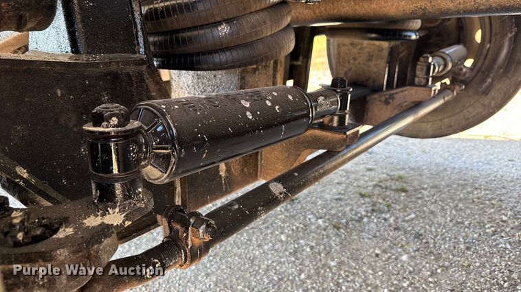 image for item EN3969 2004 Sterling L9500 Series dump truck