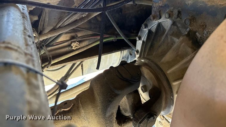 image for item EN3969 2004 Sterling L9500 Series dump truck