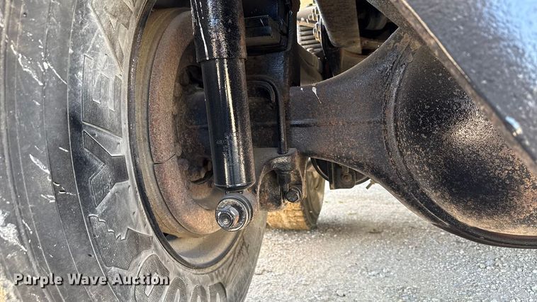 image for item EN3969 2004 Sterling L9500 Series dump truck