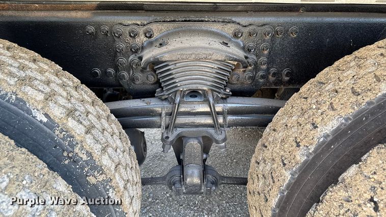 image for item EN3969 2004 Sterling L9500 Series dump truck