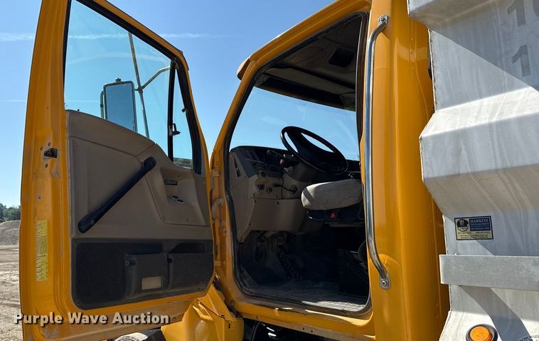 image for item EN3969 2004 Sterling L9500 Series dump truck