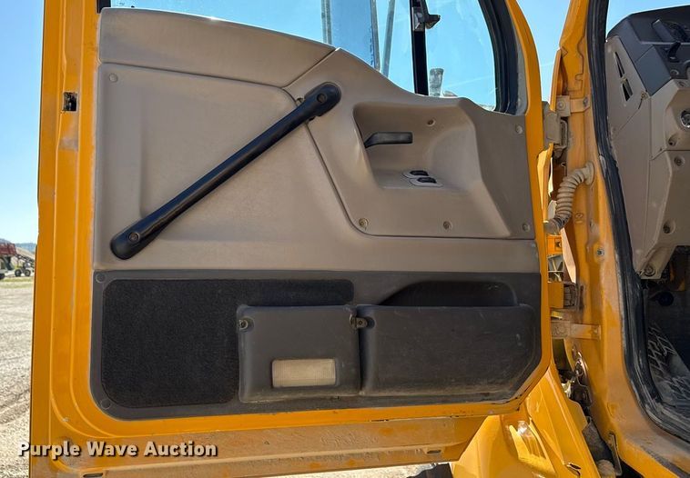 image for item EN3969 2004 Sterling L9500 Series dump truck