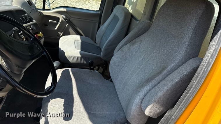 image for item EN3969 2004 Sterling L9500 Series dump truck