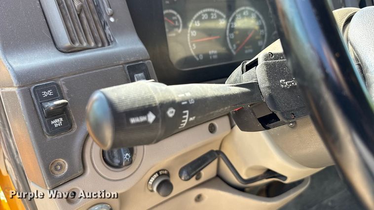 image for item EN3969 2004 Sterling L9500 Series dump truck