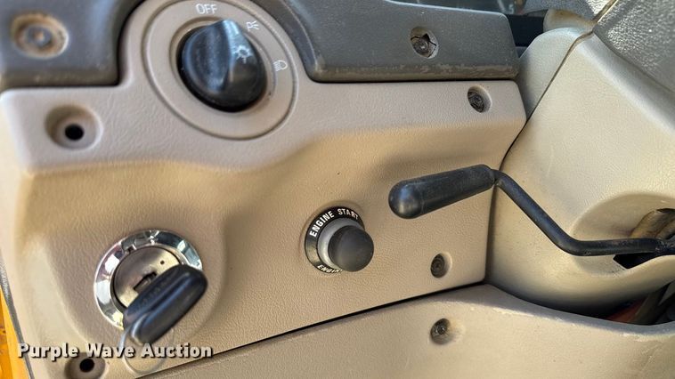 image for item EN3969 2004 Sterling L9500 Series dump truck