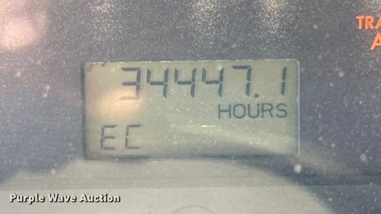 image for item EN3969 2004 Sterling L9500 Series dump truck