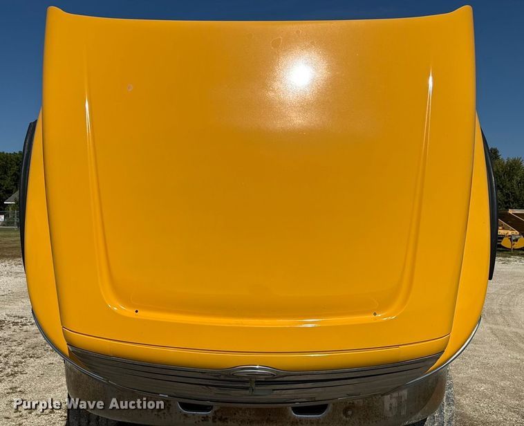 image for item EN3969 2004 Sterling L9500 Series dump truck