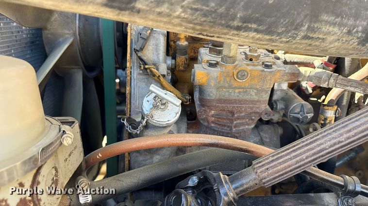 image for item EN3969 2004 Sterling L9500 Series dump truck