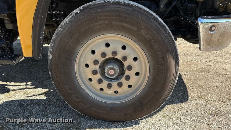 image for item EN3969 2004 Sterling L9500 Series dump truck