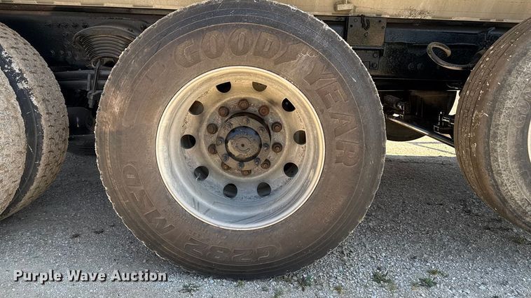 image for item EN3969 2004 Sterling L9500 Series dump truck