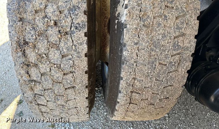 image for item EN3969 2004 Sterling L9500 Series dump truck