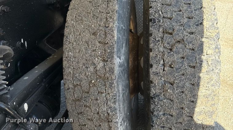 image for item EN3969 2004 Sterling L9500 Series dump truck