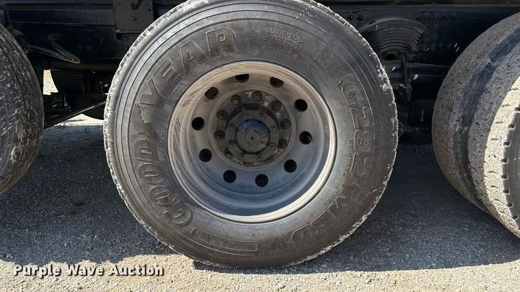 image for item EN3969 2004 Sterling L9500 Series dump truck