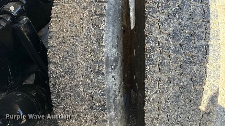 image for item EN3969 2004 Sterling L9500 Series dump truck