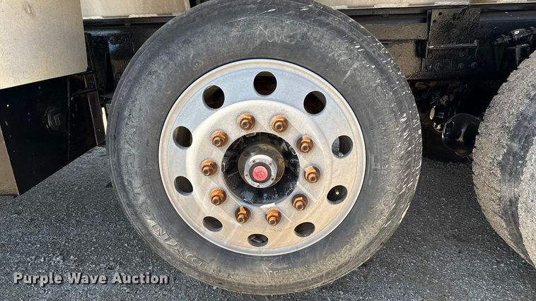 image for item EN3969 2004 Sterling L9500 Series dump truck