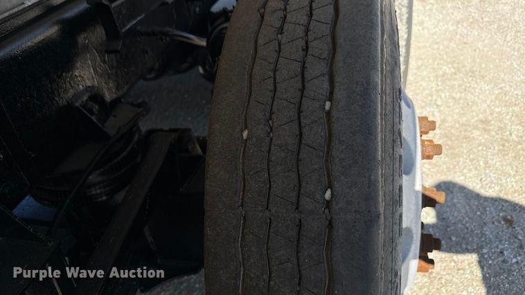 image for item EN3969 2004 Sterling L9500 Series dump truck