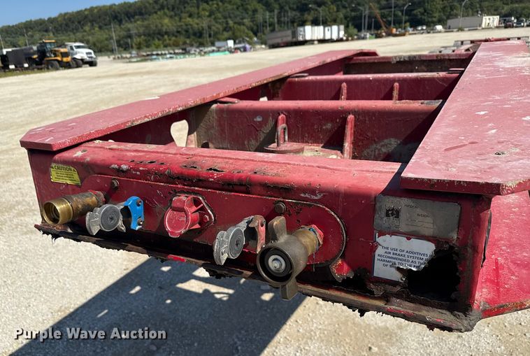 image for item EN3970 2007 Trail King Trail King Industries lowboy equipment trailer