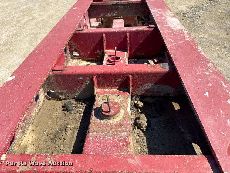 image for item EN3970 2007 Trail King Trail King Industries lowboy equipment trailer