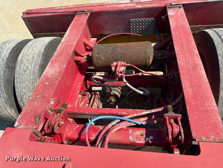 image for item EN3970 2007 Trail King Trail King Industries lowboy equipment trailer