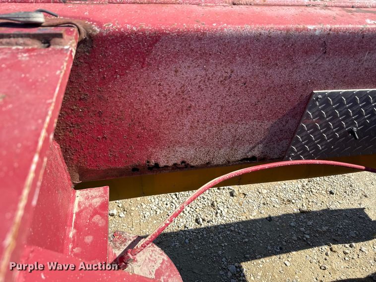 image for item EN3970 2007 Trail King Trail King Industries lowboy equipment trailer